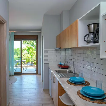 Homelia לימנריה