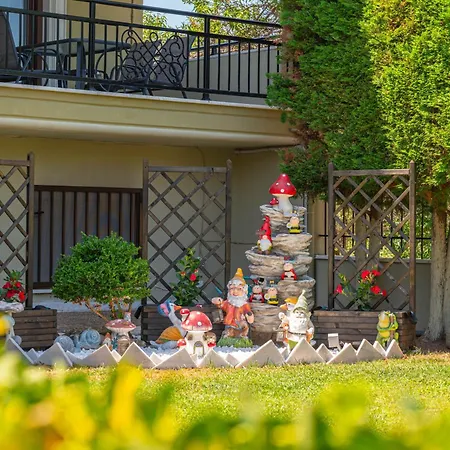 Homelia לימנריה