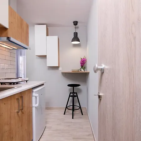 Homelia לימנריה