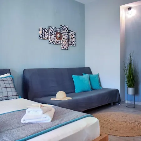 Homelia Apartment